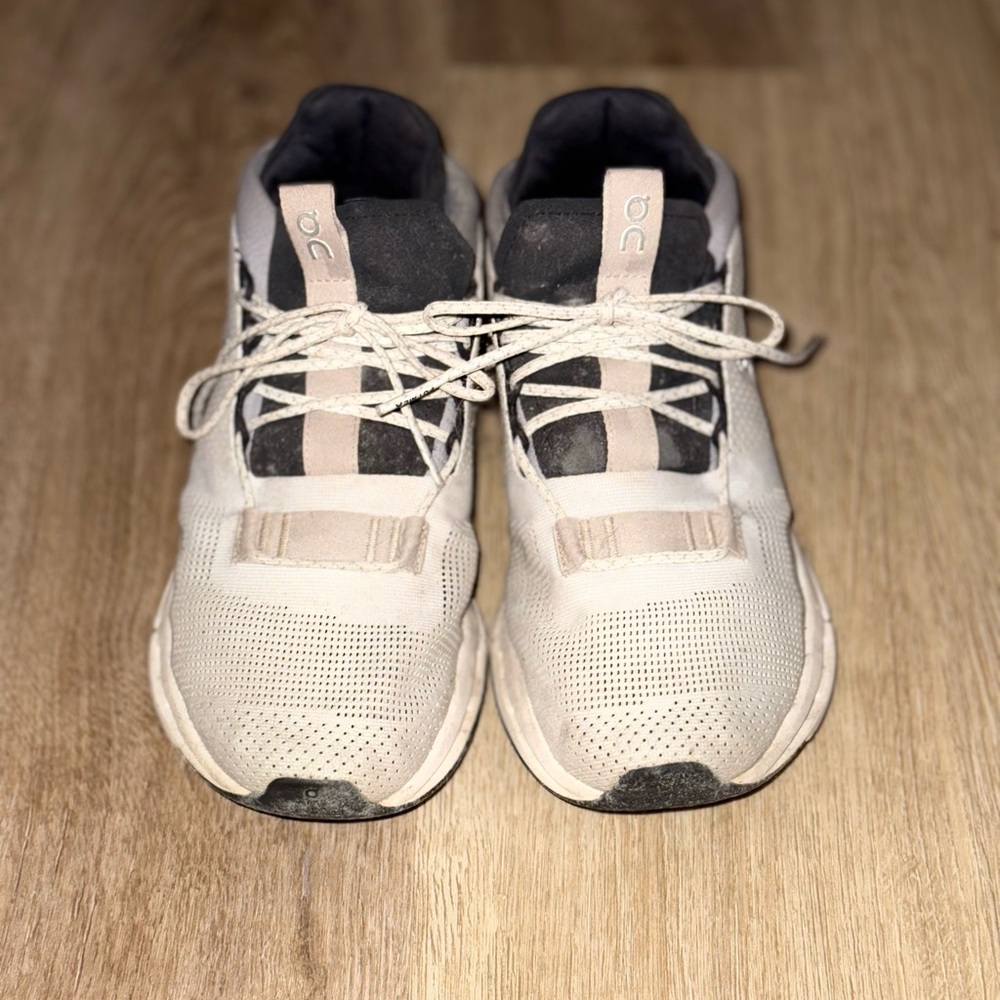 OnCloud Tennis Shoes: Cloudnova 8.5